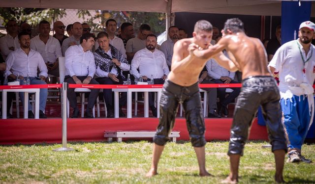 İzmirli sporcular er meydanına çıkacak: Başkan Tugay yeni branşı müjdeledi!