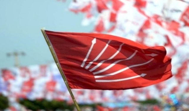 CHP Karabağlar Kongresi'nde flaş gelişme: YDK üyesi Aksoy çekildi