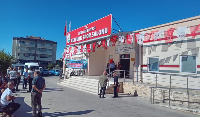 CHP Çiğli’de kongre günü: Seçimde yarış olacak mı?