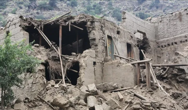 Afganistan’da 6,3’lük deprem: Çok sayıda ölü ve yaralı var!