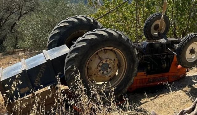 Manisa'da feci kaza: Traktörün altında kalan sürücü hayatını kaybetti