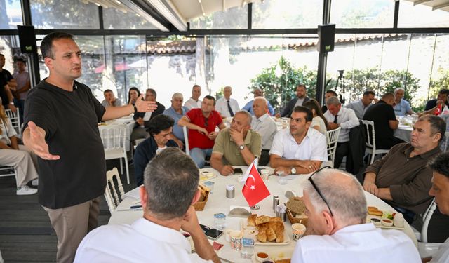 Bornova'da sanayi meclisi toplandı: Başkan Eşki'den ruhsat çağrısı
