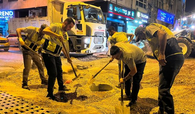 Bornova’da okullar açılmadan yollar yenilendi