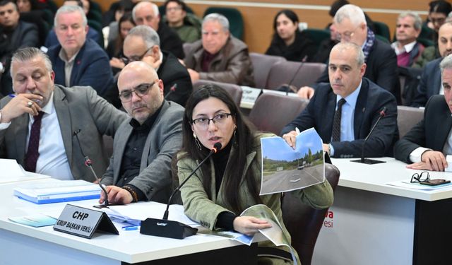 Bornova’da plan tartışması büyüyor: CHP’li Özkan’dan AKP’lilere tepki