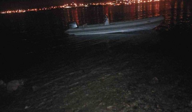 Çeşme'de göçmen operasyonu: 32 kişi kurtarıldı