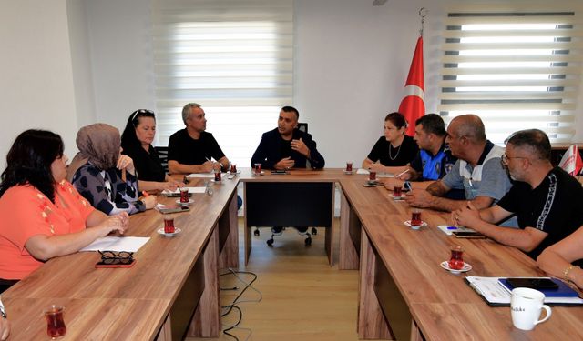 Bornova’da sorunlar dinleniyor, hızlı çözüm bulunuyor