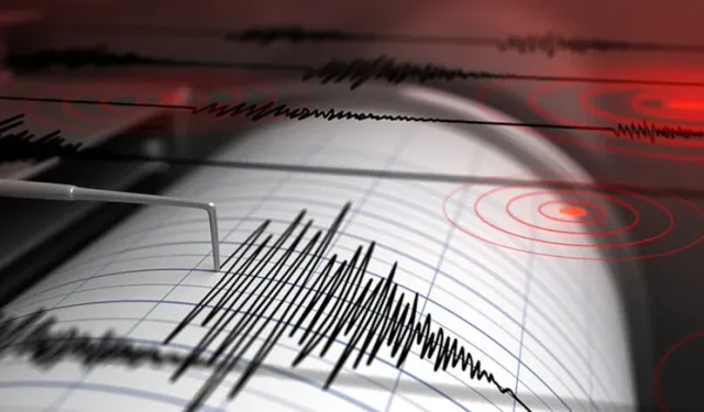 İzmir'de hissedilen bir deprem meydana geldi