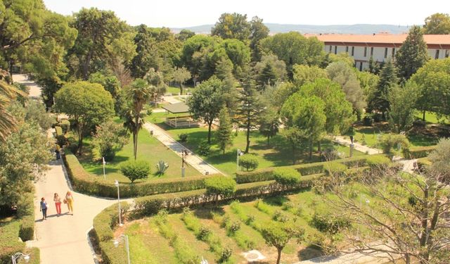 Dokuz Eylül Üniversitesi Buca Eğitim Fakültesi nerede? Nasıl gidilir?