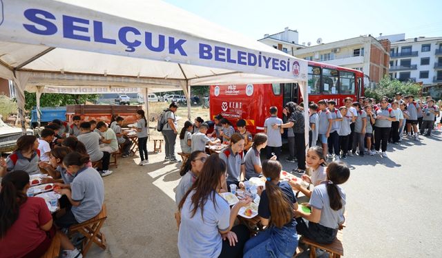 Efes Selçuk’ta öğrencilere müjde: Üçüncüsü hizmete açıldı!