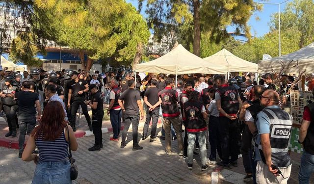 Ege Üniversitesi'nde stant açmak isteyen öğrencilere müdahale: Polis müdahalesine kınıyoruz!