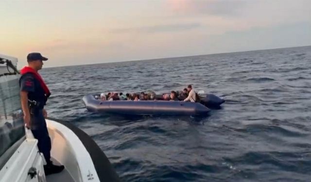 İzmir’de göçmen operasyonu: 62’si çocuk 138 kişi yakalandı
