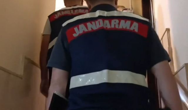 İzmir dahil 19 ilde FETÖ operasyonu: 53 şüpheli yakalandı