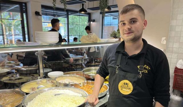 Eli kalem değil kepçe tuttu: İzmirli genç günde 30 çeşit yemek çıkartıyor