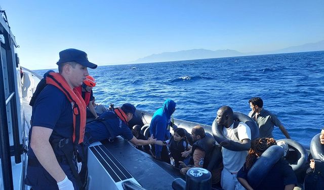 Ege'de can pazarı: 137 göçmen kurtarıldı