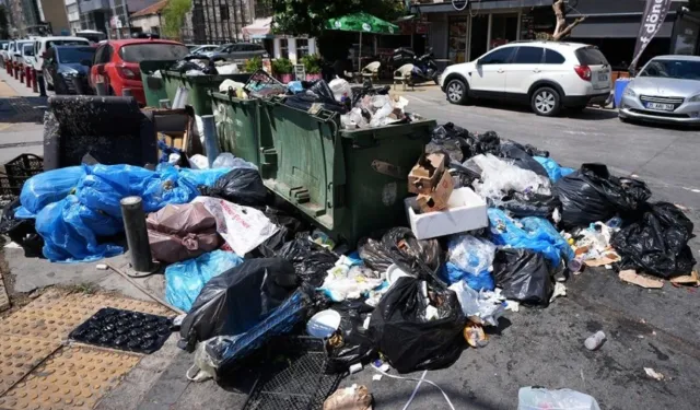 İzmir'de çöp krizi büyüyor: Vatandaşlardan tepki geldi