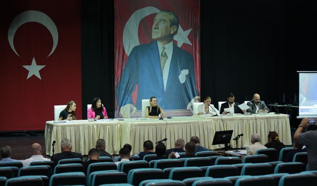 Konak Belediyesi'nde maaş krizi gündemde: Kredi geldiğinde maaşlar yatırılacak