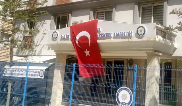 İzmir şehitlerini son yolculuğuna uğurlayacak: Cenaze programı belli oldu!