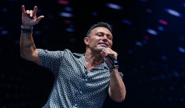 İzmir Fuarı'nda konser vermişti: Sandal'dan skandal sözler