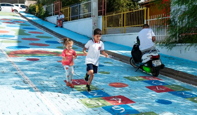 İzmir’de mahalle kültürü burada canlanıyor: Cumhuriyet Mahallesi Oyun Sokağı’na kavuştu