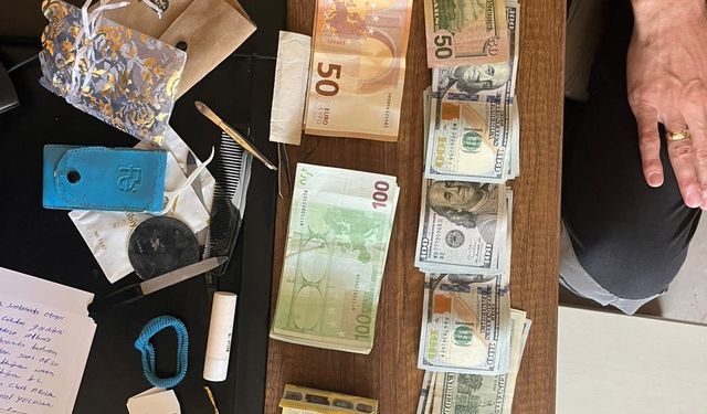 Bornova’da insanlık ölmemiş dedirten olay: 400 bin liralık cüzdan sahibine ulaştırdı!