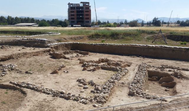 İzmir'in en eski yerleşim yeri: Yeşilova Höyüğü
