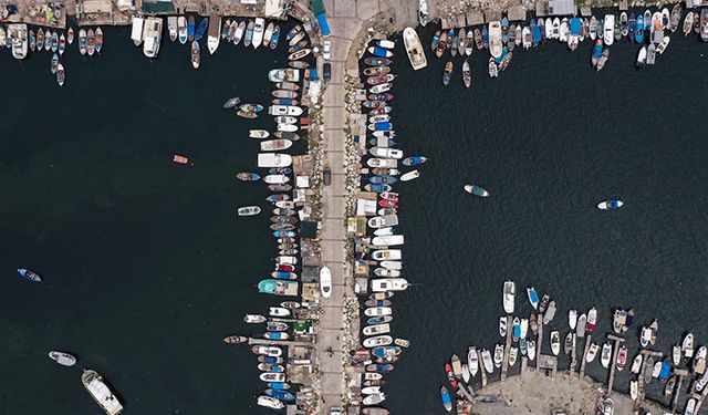 İzmir Büyükşehir’den Karşıyaka’da kaçak iskele kararı: Tek tek yıkılacaklar!