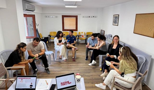 İzmirli gençler “Keşif Atölyeleri” ile kendini keşfediyor!