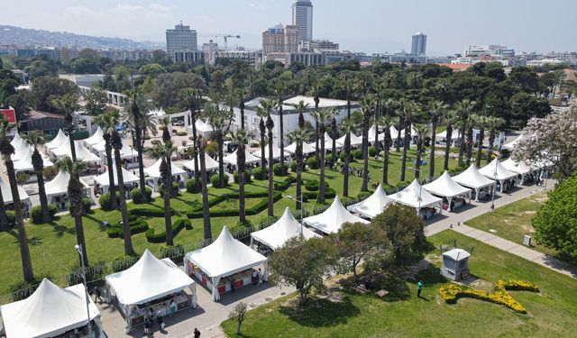 İZKİTAPFEST'e sayılı günler kaldı: Kültürpark 10 gün boyunca kitap, edebiyat ve müziğe sahne olacak