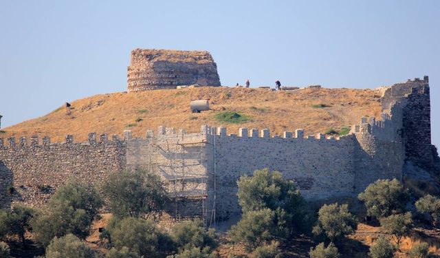 İzmir’in tarihi fotoğraf albümü: Ayasuluk Tepesi