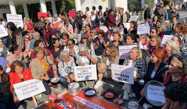 İzmir'de boş tencereler konuştu: Sarayda lüks sofrada yokluk