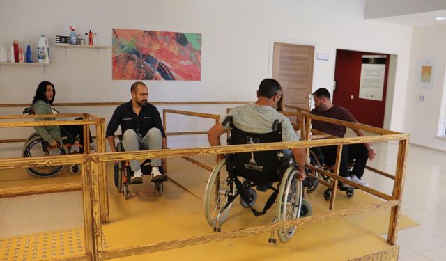 Buca Belediyesi'nden personeline empati odaklı eğitim