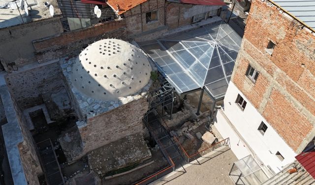 Konak’taki tarihi hamam halkla buluşacak