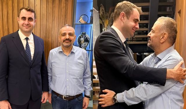 CHP İzmir Kongresi’ne saatler kala öne çıkan buluşma: Çağatay Güç’ten Şenol Aslanoğlu’na teşekkür ziyareti