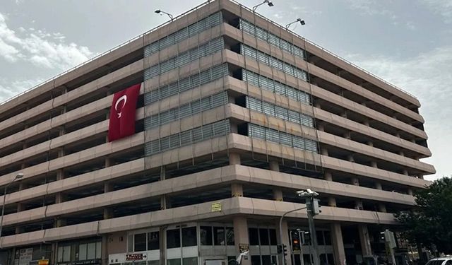 İzmir’de otopark krizi… Büyükşehir’in alternatifi esnafta karşılık bulmadı: Sıkıntı daha da büyüyecek