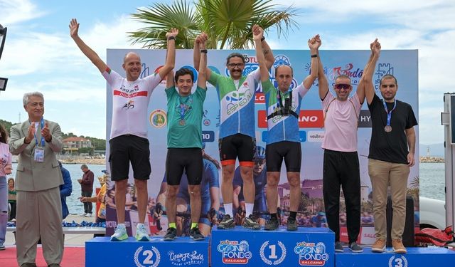 Pedallar zirve için döndü: 9. Veloturk Gran Fondo Çeşme tamamlandı