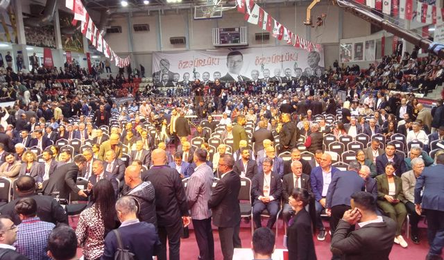 CHP İzmir Milletvekilleri kongrede konuştu: Birlik ve temsil önceliğimiz