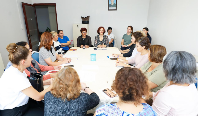 Narlıdere’de kadınlar KİHEP ile haklarını öğreniyor