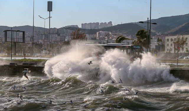 Meteoroloji'den İzmir uyarısı: Fırtına geliyor!