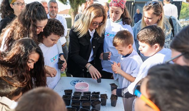 Buca’da özel çocuklara doğayla iç içe öğrenme deneyimi
