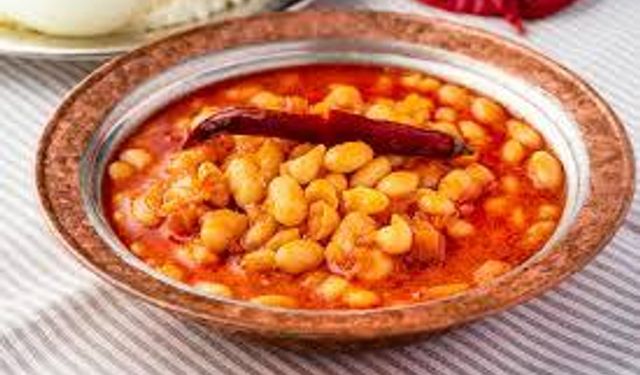 Gaz yapmayan kuru fasulyenin sırrı belli oldu: Bir parça atmanız yeterli