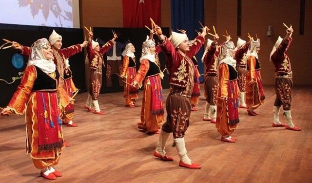 İzmirliler ücretsiz faydalanacak: Halk oyunları eğitimi başlıyor