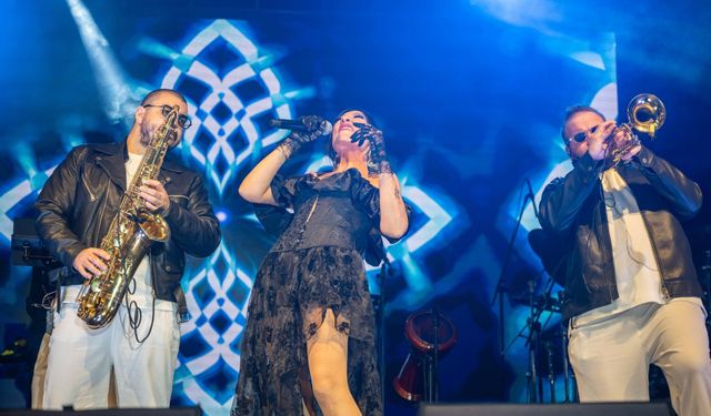 Bornova’da dayanışma rüzgarı: Bi Hayat Fest başladı