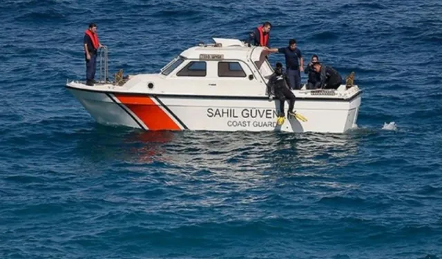 İzmir açıklarında 20 düzensiz göçmen kurtarıldı