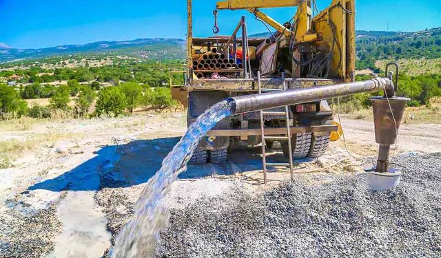Büyükşehir’den su krizine çözüm sondaj kuyuları: İzmirliler olmayan suya para ödüyor!