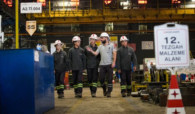 İzmir’de okul fabrikaya taşındı: Öğrenciler hem diploma hem ustalık belgesi alıyor, dersler üretim alanlarında görülüyor