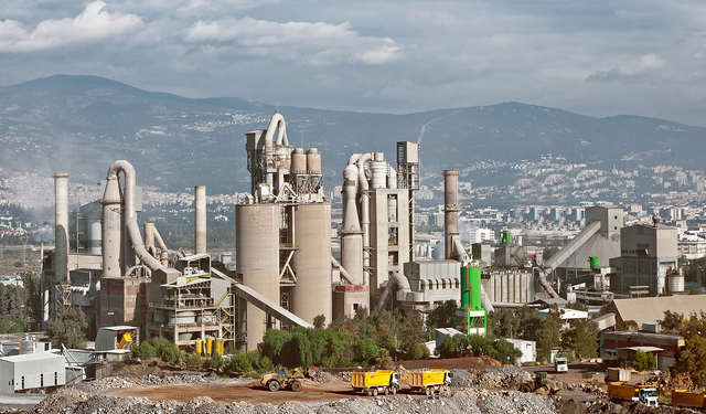 İzmir’de mahkemelik olmuştu: Çimentaş planları yeniden Meclis’te!