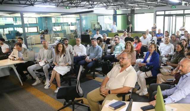 Karşıyaka Kolektif, girişimcilik sahnesinde yerini aldı