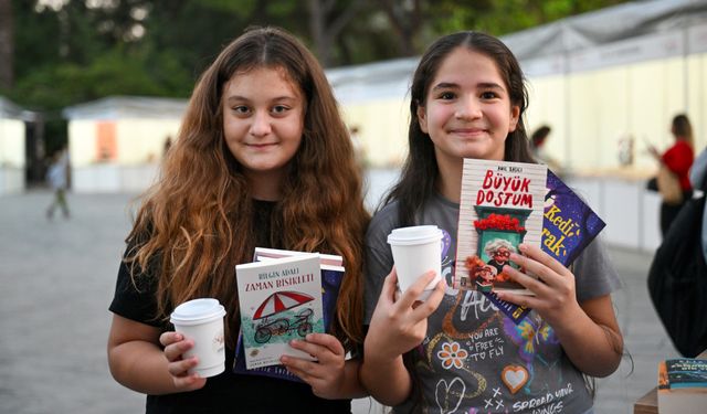 Bornova Kitap Günleri dolu dolu devam ediyor