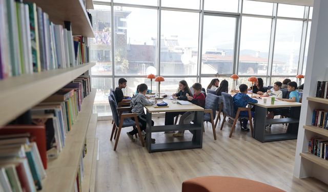 Konaklı gençler için tam donanımlı Cumhuriyet Kütüphaneleri