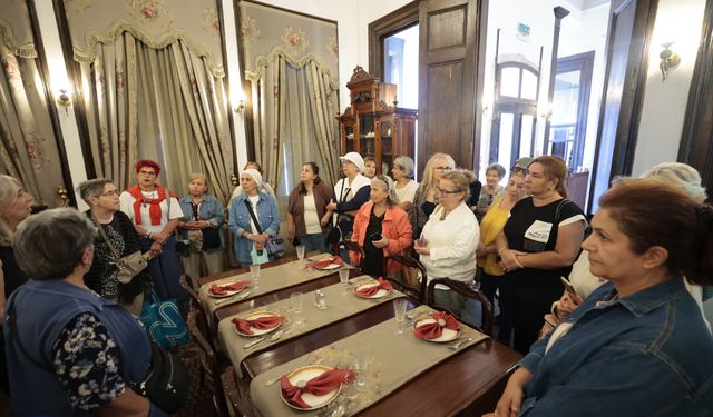Konak'ta Dünya Yaşlılar Günü kutlandı